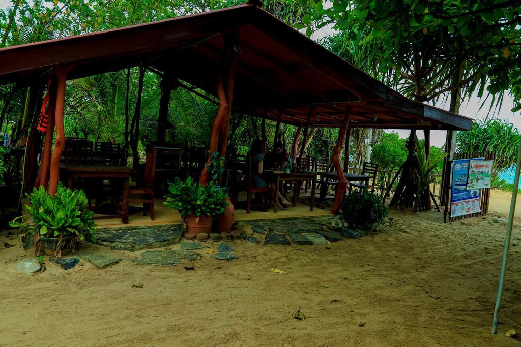 Mallika Guest House Tangalle Buitenkant foto